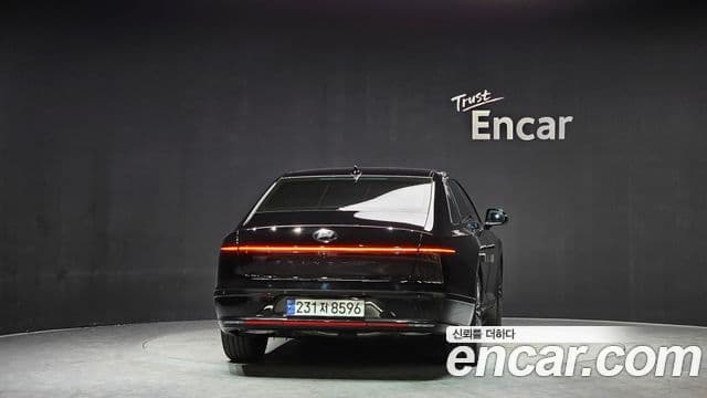 Hyundai Grandeur (GN7) Calligraphy, 2025 4