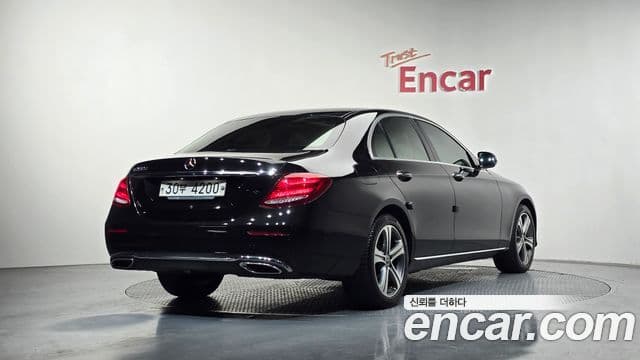 Mercedes-Benz E-класс W213 Avantgarde, 2019 2