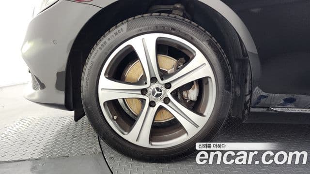 Mercedes-Benz E-класс W213 Avantgarde, 2019 все фото