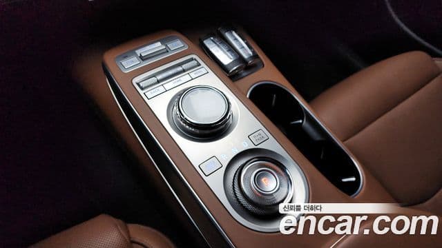 Genesis GV70, 2023 9