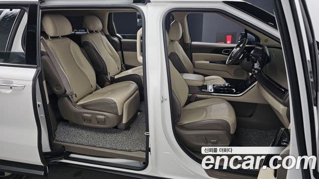Kia Carnival 4세대 Signature, 2021 11
