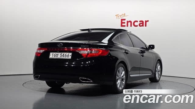 Hyundai Grandeur HG Executive, 2012 2