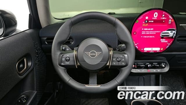 Mini Cooper C 4세대 Classic, 2025 13