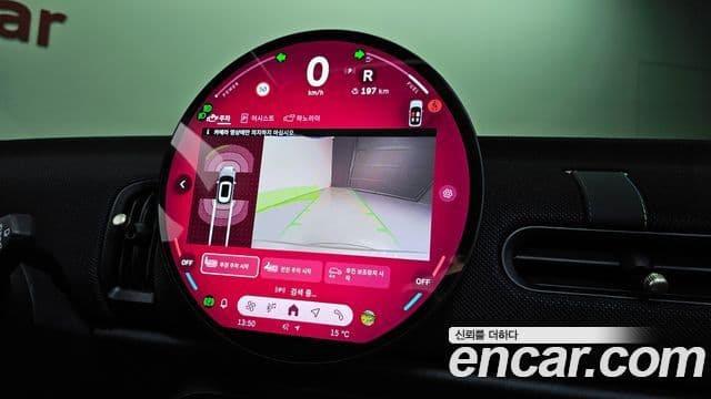 Mini Cooper C 4세대 Classic, 2025 15