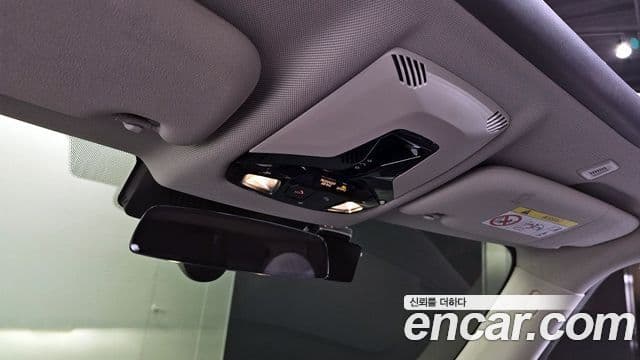 Mini Cooper C 4세대 Classic, 2025 17