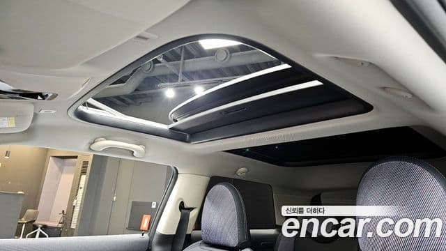 Mini Cooper C 4세대 Classic, 2025 19