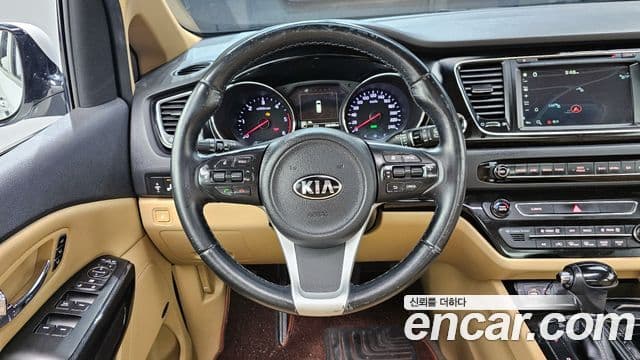 Kia All New Carnival Noblesse, 2016 13