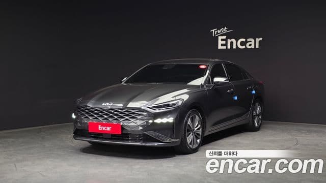 Kia K8 гибрид Signature, 2023 1