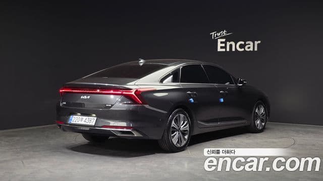 Kia K8 гибрид Signature, 2023 2