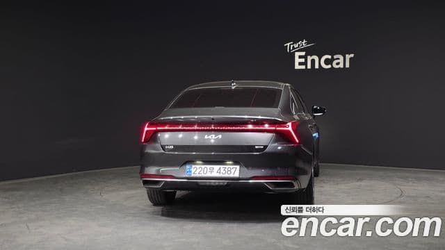 Kia K8 гибрид Signature, 2023 4