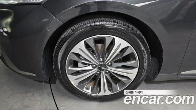 Kia K8 гибрид Signature, 2023 все фото