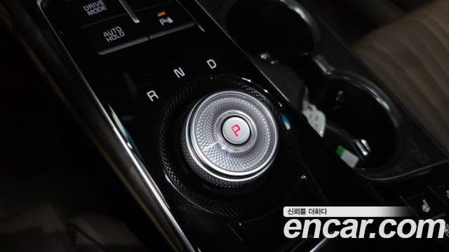 Kia K8 гибрид Signature, 2023 9