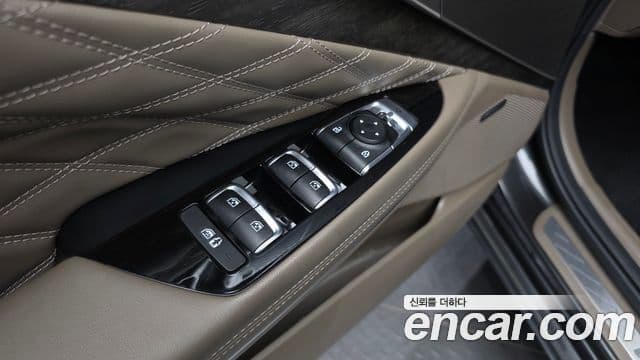 Kia K8 гибрид Signature, 2023 14