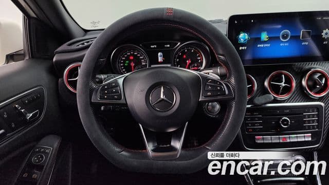 Mercedes-Benz A-класс W176 AMG Line, 2018 13