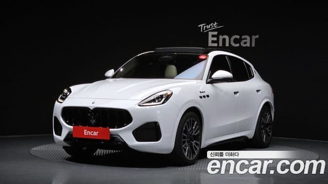 Maserati Grecale 2.0 AWD Modena, 2023 1