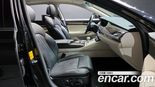 Genesis G90 Premium Luxury, 2019 10