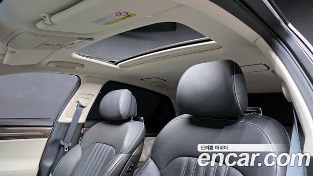 Genesis G90 Premium Luxury, 2019 19