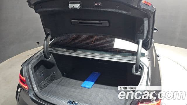 Genesis G90 Premium Luxury, 2019 20