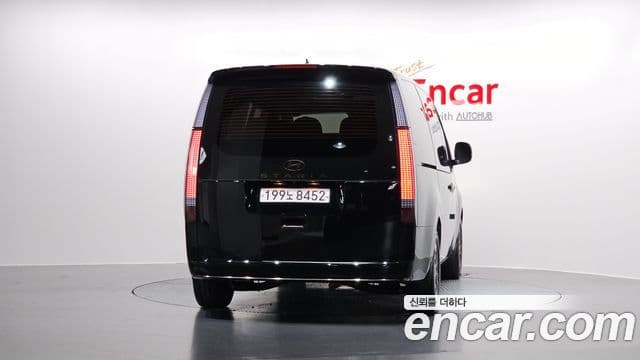 Hyundai Staria Inspiration, 2025 4