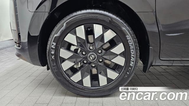 Hyundai Staria Inspiration, 2025 все фото