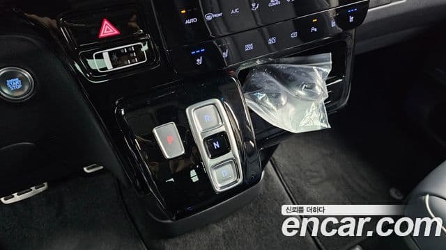 Hyundai Staria Inspiration, 2025 9