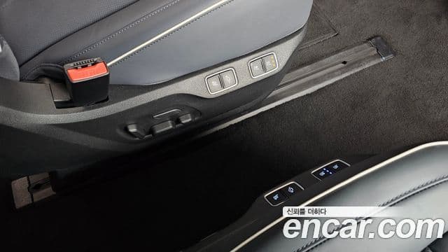 Hyundai Staria Inspiration, 2025 18