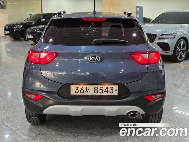 Kia Stonic Deluxe, 2018 4