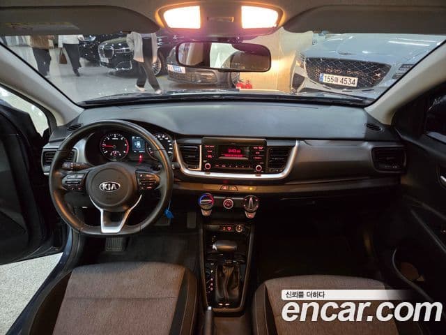 Kia Stonic Deluxe, 2018 8