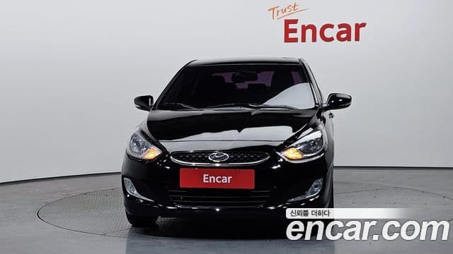 Hyundai Accent(новый кузов / новое поколение) 1.6 GDI top, 2012 3