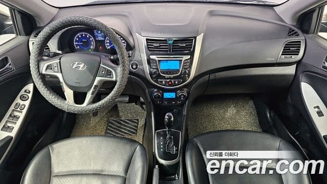 Hyundai Accent(новый кузов / новое поколение) 1.6 GDI top, 2012 7