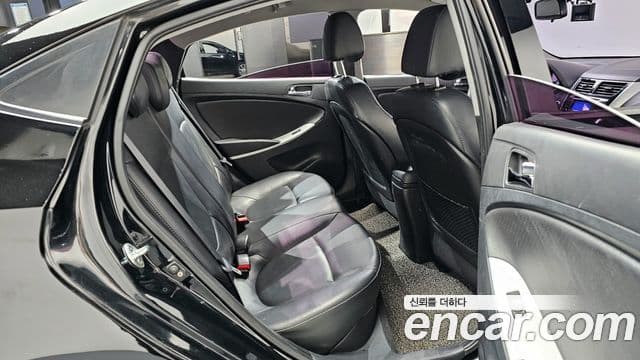 Hyundai Accent(новый кузов / новое поколение) 1.6 GDI top, 2012 12