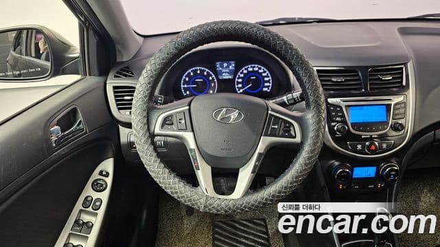 Hyundai Accent(новый кузов / новое поколение) 1.6 GDI top, 2012 13