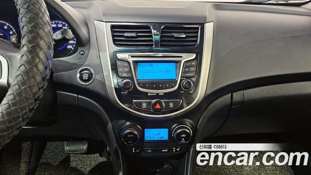 Hyundai Accent(новый кузов / новое поколение) 1.6 GDI top, 2012 15