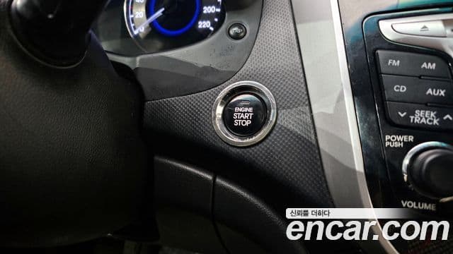 Hyundai Accent(новый кузов / новое поколение) 1.6 GDI top, 2012 18