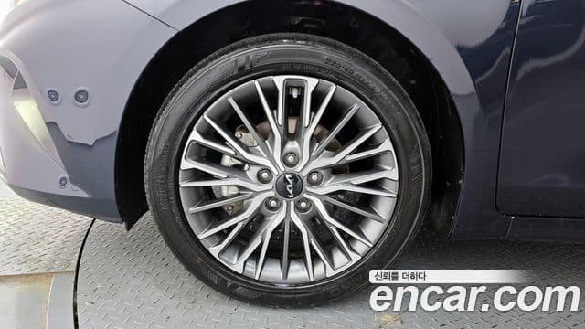 Kia The / новый New K3 2세대 Noblesse, 2022 все фото