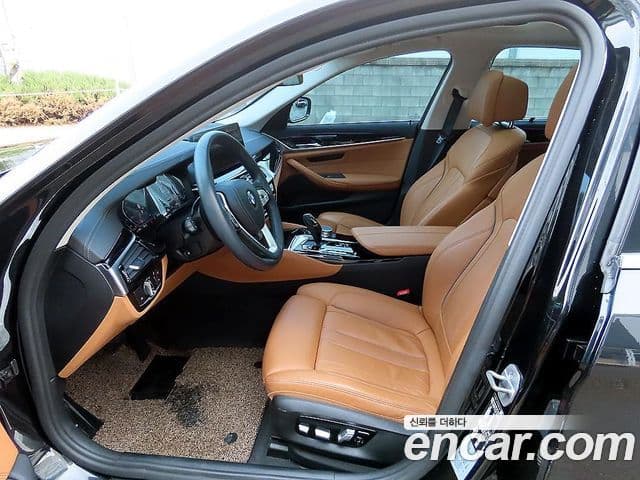 BMW 5시리즈 (G30) Luxury, 2022 все фото