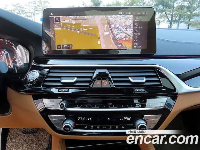 BMW 5시리즈 (G30) Luxury, 2022 13