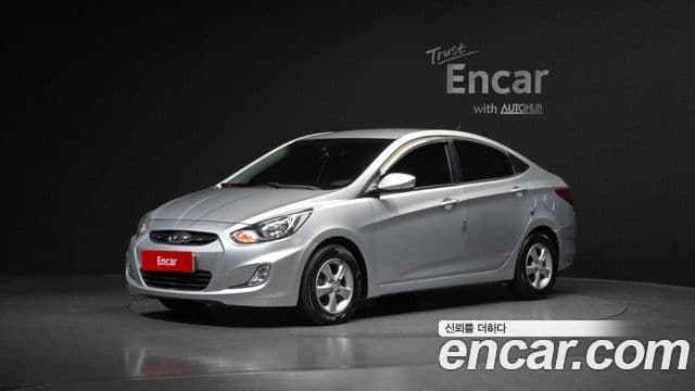 Hyundai Accent(новый кузов / новое поколение) Premier, 2011 1
