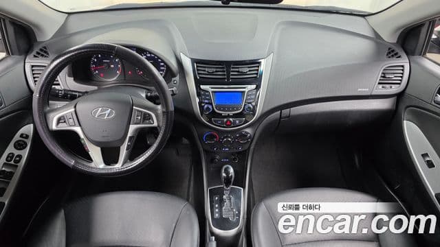 Hyundai Accent(новый кузов / новое поколение) Premier, 2011 7