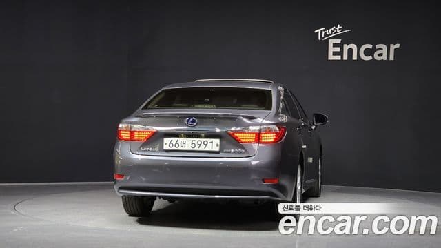 Lexus New ES300h XV60, 2014 4