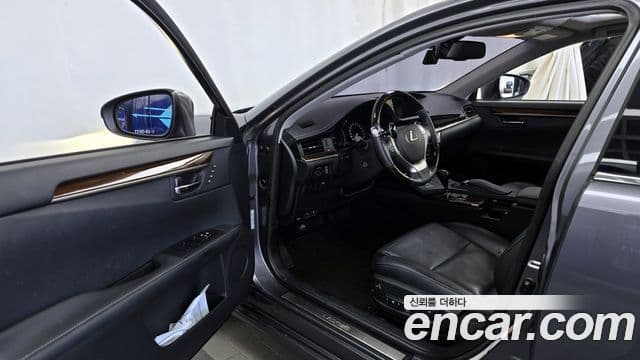 Lexus New ES300h XV60, 2014 10