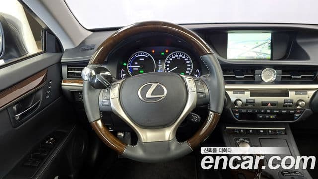 Lexus New ES300h XV60, 2014 13
