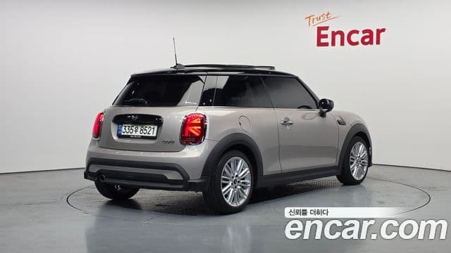 Mini Cooper 3세대, 2022 2