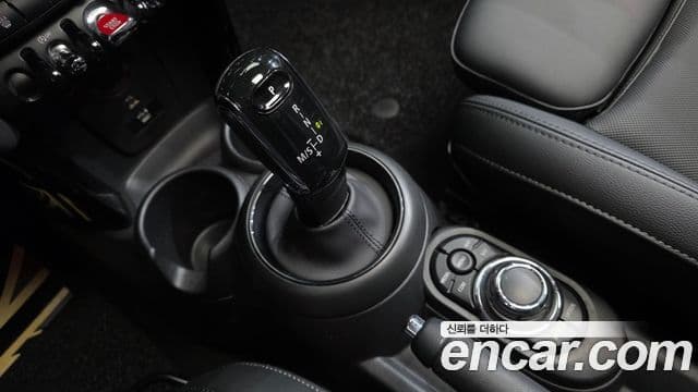 Mini Cooper 3세대, 2022 9