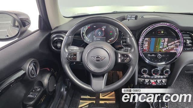 Mini Cooper 3세대, 2022 13