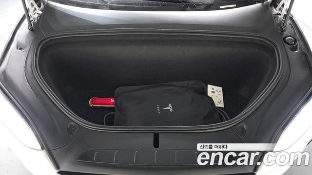 Tesla модель X Long Range, 2019 6