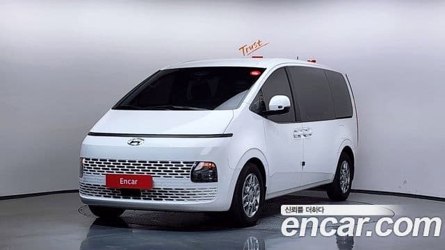 Hyundai Staria Modern, 2022 1