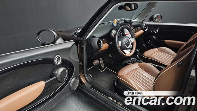 Mini Cooper Mayfair, 2010 11