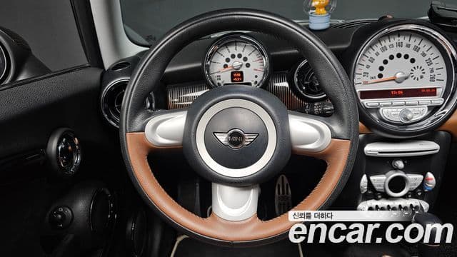 Mini Cooper Mayfair, 2010 13