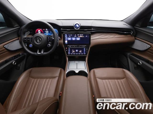 Maserati Grecale 2.0 AWD GT, 2024 7